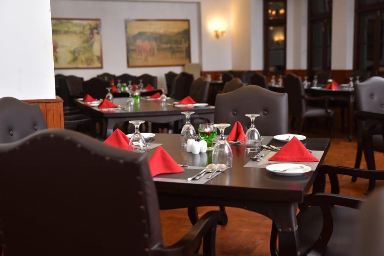 Nuwara Eliya Golf Club Hotel ภายนอก รูปภาพ